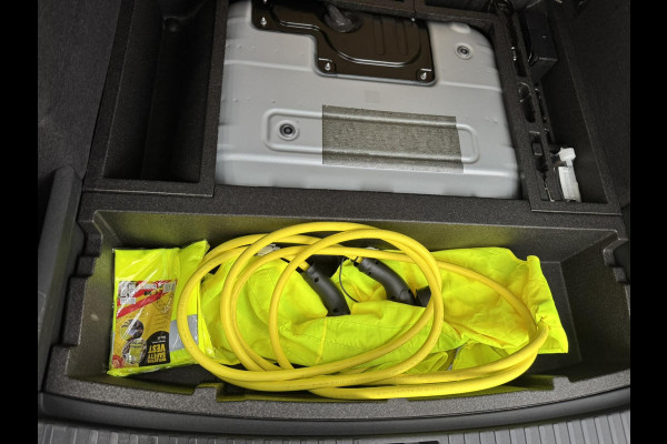 Škoda Kodiaq 1.5 TSI PHEV Business Edition Full LED Adaptive cruis Climate Stoel-Stuurverwarming Apple / Android Navi Camera