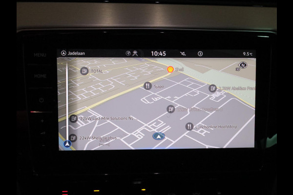 Volkswagen Passat Variant 1.5 TSI R-Line Business 150 pk Automaat (DSG) | Verlengde garantie | Navigatie | Parkeersensoren | Achteruitrijcamera | Stoelverwarming |