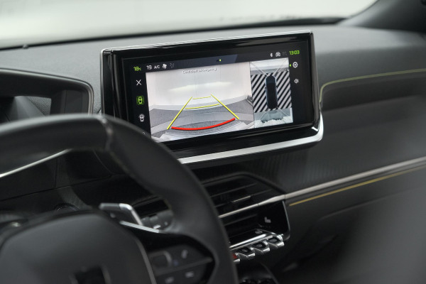 Peugeot 2008 PureTech 130 EAT8 GT | 360 Camera | Stoelmassage | Adaptieve Cruise Control | Dodehoekdetectie