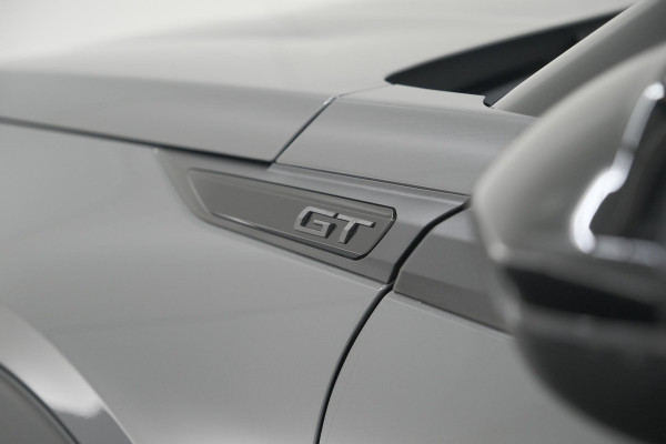 Peugeot 2008 PureTech 130 EAT8 GT | 360 Camera | Stoelmassage | Adaptieve Cruise Control | Dodehoekdetectie