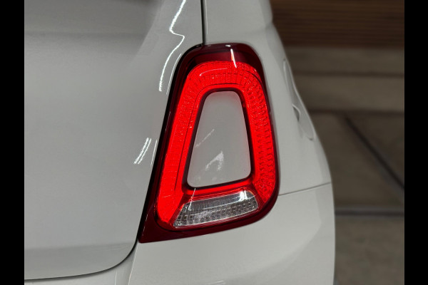 Fiat 500C 0.9 TwinAir Cabrio | Cruise Control | Bluetooth | Dealer onderhouden | Parkeersensoren | Climate Control