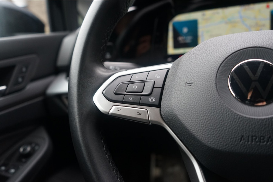 Volkswagen Golf VIII 1.0 TSI Active