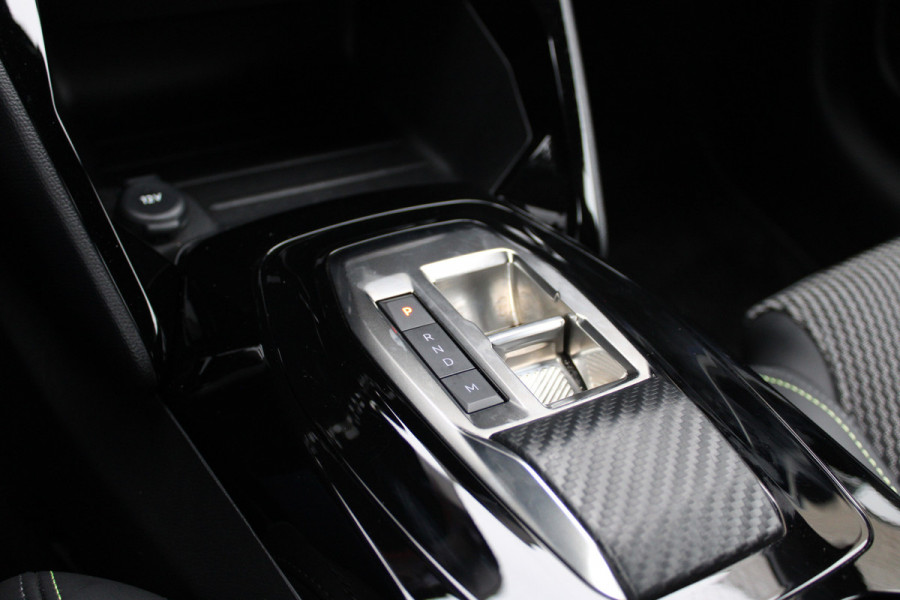 Peugeot 208 Hybrid e-DCS6 GT | Carplay | Led | Cruise | Keyless