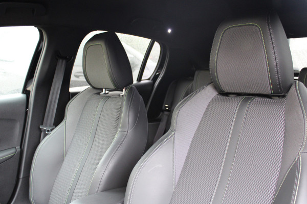 Peugeot 208 Hybrid e-DCS6 GT | Carplay | Led | Cruise | Keyless