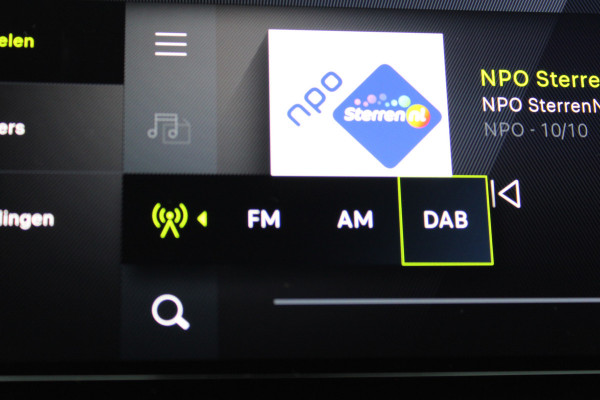 Peugeot 208 Hybrid e-DCS6 GT | Carplay | Led | Cruise | Keyless