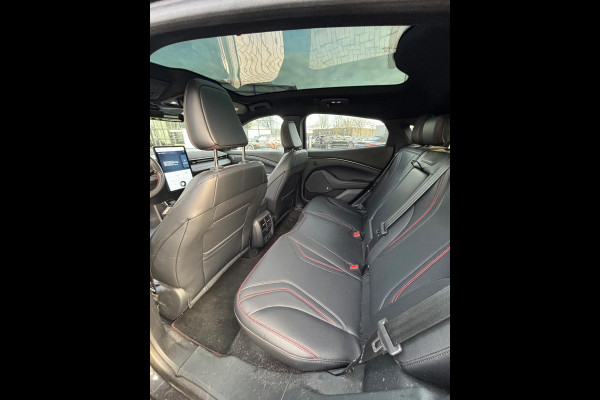 Ford Mustang Mach-E AWD 75 kWh | WORDT VERWACHT | Panoramadak | Memory stoelen | Bang&Olufsen | Elektrische achterklep