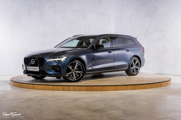 Volvo V60 2.0 B4 Plus Dark | Adaptieve cruise | Memory | Blis | Harman Kardon |