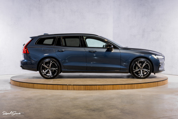 Volvo V60 2.0 B4 Plus Dark | Adaptieve cruise | Memory | Blis | Harman Kardon |