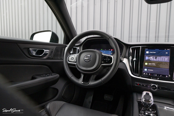 Volvo V60 2.0 B4 Plus Dark | Adaptieve cruise | Memory | Blis | Harman Kardon |