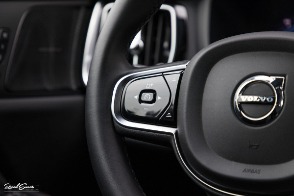 Volvo V60 2.0 B4 Plus Dark | Adaptieve cruise | Memory | Blis | Harman Kardon |