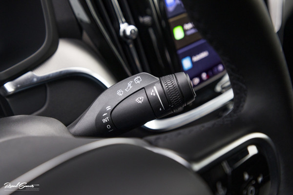 Volvo V60 2.0 B4 Plus Dark | Adaptieve cruise | Memory | Blis | Harman Kardon |