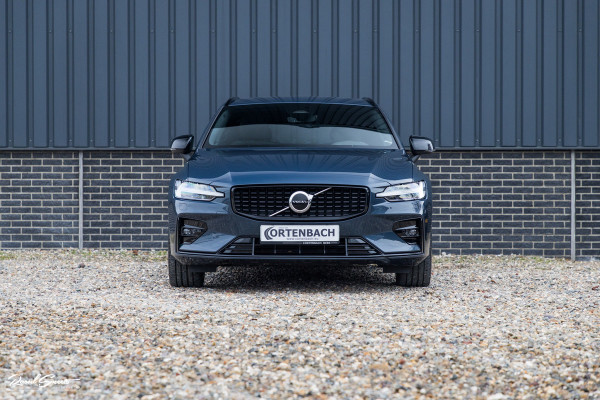 Volvo V60 2.0 B4 Plus Dark | Adaptieve cruise | Memory | Blis | Harman Kardon |