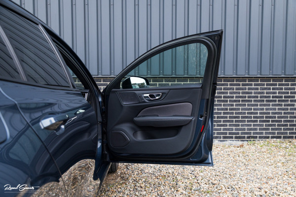 Volvo V60 2.0 B4 Plus Dark | Adaptieve cruise | Memory | Blis | Harman Kardon |