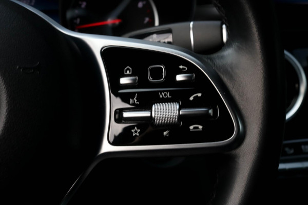 Mercedes-Benz C-Klasse Estate 180 - CARPLAY - NAVI - CAMERA - DEALER ONDERHOUDEN - STOELVERWARMING - SFEERVERLICHTING - DAB+ C180