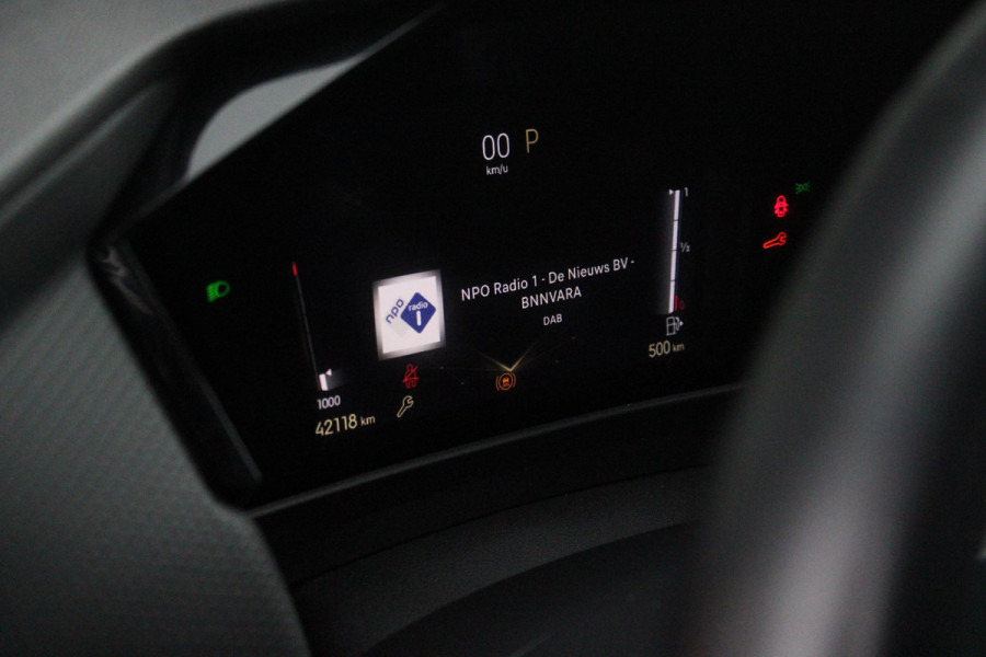 DS DS 4 1.2 130PK AUTOMAAT TROCADERO | HEAD UP DISPLAY | DODEHOEK DETECTIE | NAVIGATIE | DRAADLOZE APPLE CARPLAY/ANDROID AUTO | LED KOPLAMPEN | ACHTERUITRIJ CAMERA | 19" LICHTMETALEN VELGEN BLACK | ADAPTIVE CRUISE CONTROL | KEYLESS ENTRY/START |