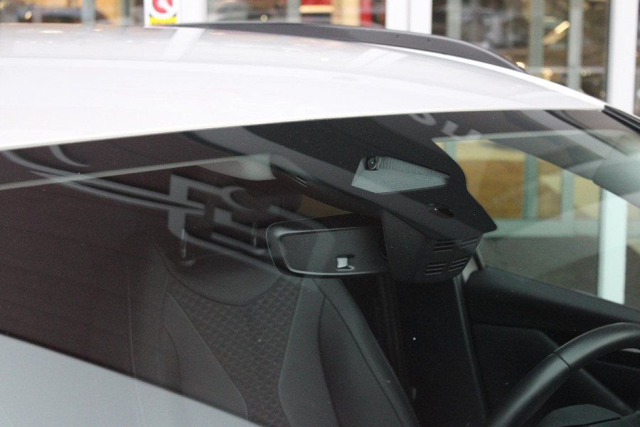 DS DS 4 1.2 130PK AUTOMAAT TROCADERO | HEAD UP DISPLAY | DODEHOEK DETECTIE | NAVIGATIE | DRAADLOZE APPLE CARPLAY/ANDROID AUTO | LED KOPLAMPEN | ACHTERUITRIJ CAMERA | 19" LICHTMETALEN VELGEN BLACK | ADAPTIVE CRUISE CONTROL | KEYLESS ENTRY/START |