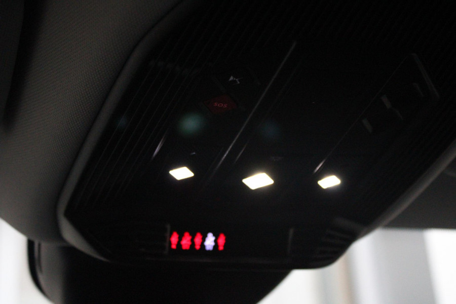 DS DS 4 1.2 130PK AUTOMAAT TROCADERO | HEAD UP DISPLAY | DODEHOEK DETECTIE | NAVIGATIE | DRAADLOZE APPLE CARPLAY/ANDROID AUTO | LED KOPLAMPEN | ACHTERUITRIJ CAMERA | 19" LICHTMETALEN VELGEN BLACK | ADAPTIVE CRUISE CONTROL | KEYLESS ENTRY/START |