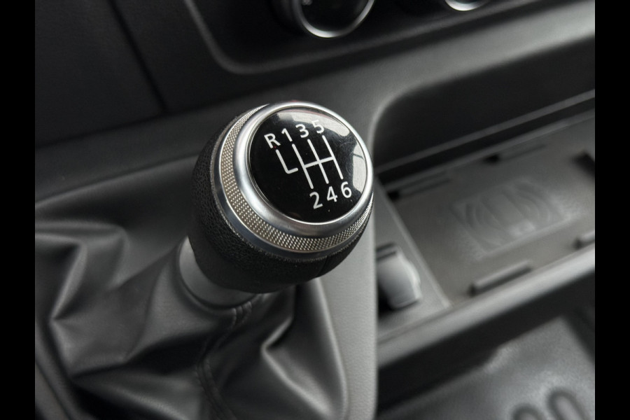 Renault Master T35 2.3 dCi 180PK L2H2 Work Edition | NL-auto | Carplay | Navi | Camera | Trekhaak