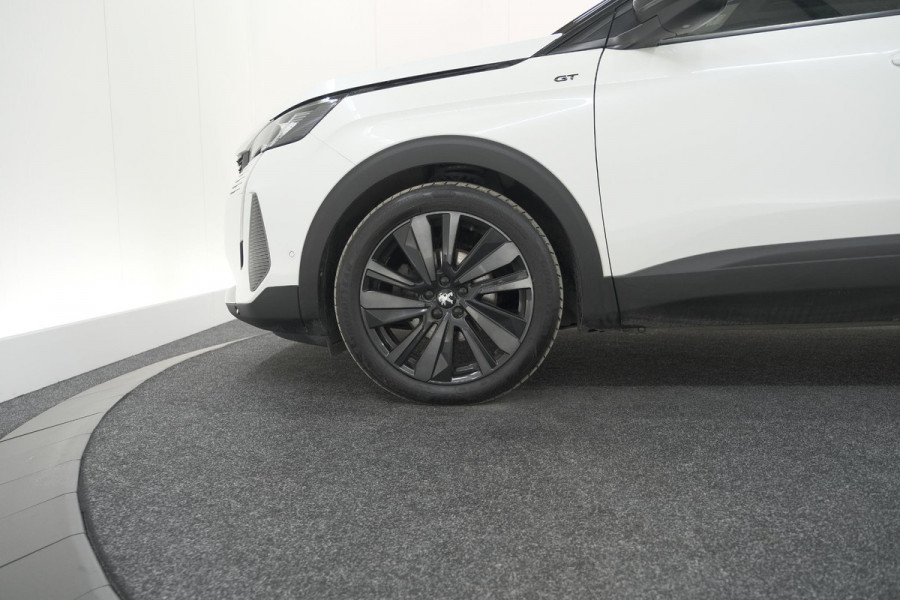 Peugeot 5008 PureTech 130 EAT8 GT Black Pack | Trekhaak | Panoramadak | 360 Camera | FOCAL® | Adaptieve Cruise Control