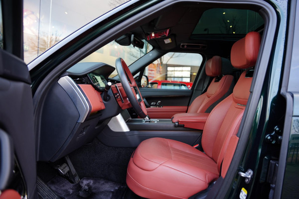 Land Rover Range Rover P 615 SV Bespoke Interieur NL-Auto British Racing Green