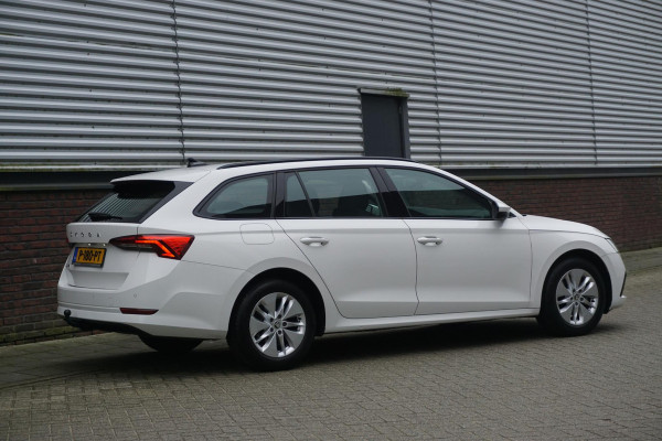 Škoda Octavia Combi 1.0 TSI 110PK/Digi-Dashboard/Trekhaak/ Dealeronderhouden.