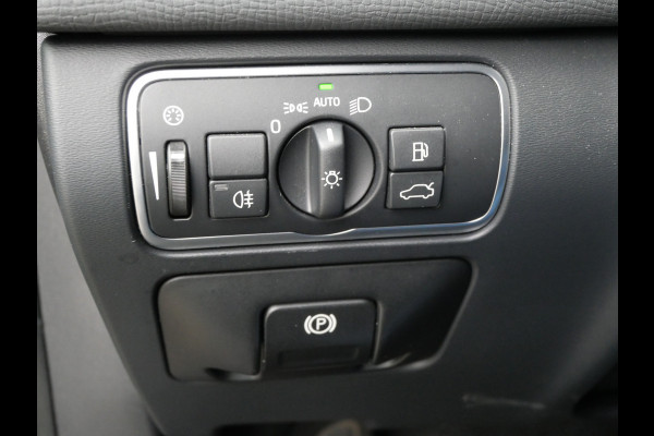 Volvo XC60 2.0 T5 POLAR+ AWD | PANORAMA | XENON | TREKHAAK | NL-AUTO | DEALER O-H!!