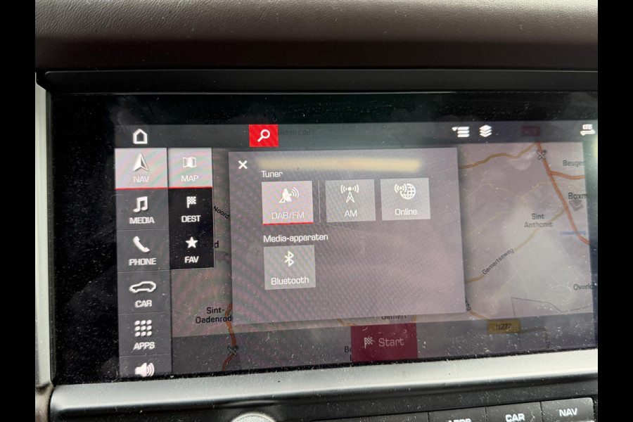 Porsche Macan 3.0 S Sport Chrono | Panoramadak | 360* Camera | 21 Inch Lichtmetalen Velgen | Elektrische Trekhaak | Sportuitlaat |