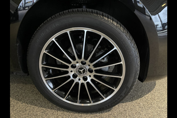 Mercedes-Benz EVITO TOURER PRO L2 / actie radius 150 km / 100% electrisch / zero emissie / 7 persoons / vaste prijs rijklaar € 25.950 ex btw / € 31.399,50 incl btw / lease vanaf € 424 / leer / electrische deuren L+R / zwart metallic