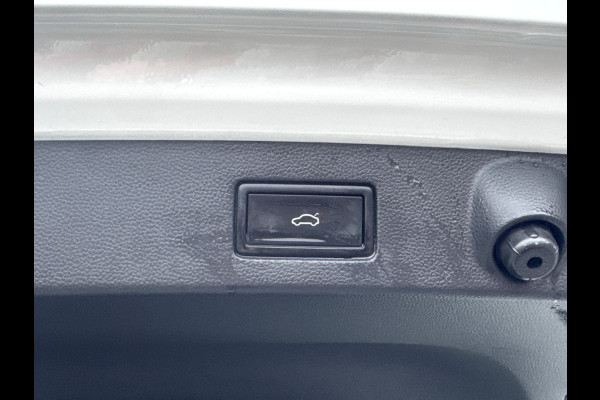 Volkswagen Arteon Shooting Brake eHYBRID 218PK DSG R-LINE BUSINESS+ TREKHAAK/360CAMERA/PANORAMADAK