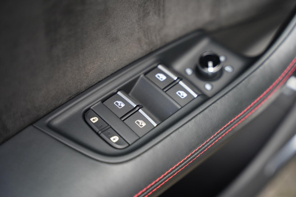 Audi RSQ8 Quattro Nw.Pr. 262 K Vlak Stuur Carbon Pack