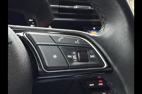 Audi A3 Sportback 30 TFSI Business edition Automaat/VTcockpit/Trekhaak/Led/Cruise/PDC