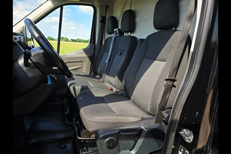 Ford Transit 330 2.0 TDCI L3 H2 Trend - 130 Pk - Euro 6 - AUTOMAAT - Navi - Parkeercamera