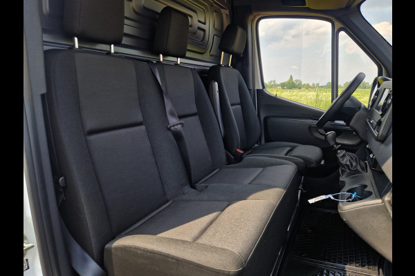 Mercedes-Benz Sprinter 211 1.9 CDI L2 H2 - 110 Pk - Euro 6 - MBUX - Parkeercamera