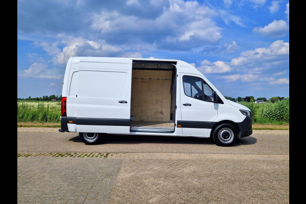 Mercedes-Benz Sprinter 211 1.9 CDI L2 H2 - 110 Pk - Euro 6 - MBUX - Parkeercamera