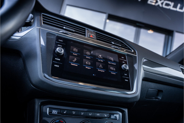 Volkswagen Tiguan 1.4 TSI ACT Comfortline Business R - R Line | Panorama | Memory | Elek. Trekhaak | 360 Camera