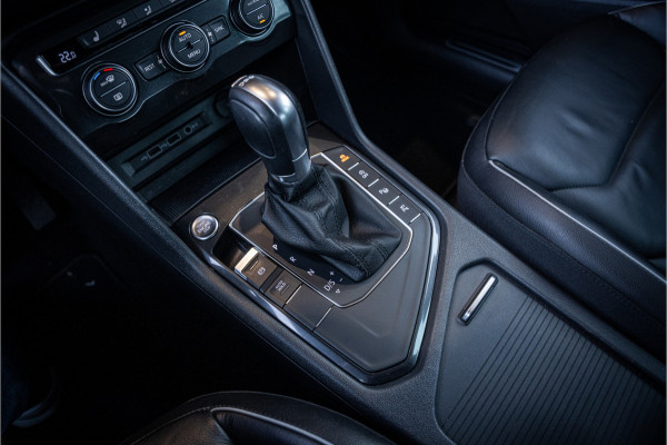 Volkswagen Tiguan 1.4 TSI ACT Comfortline Business R - R Line | Panorama | Memory | Elek. Trekhaak | 360 Camera