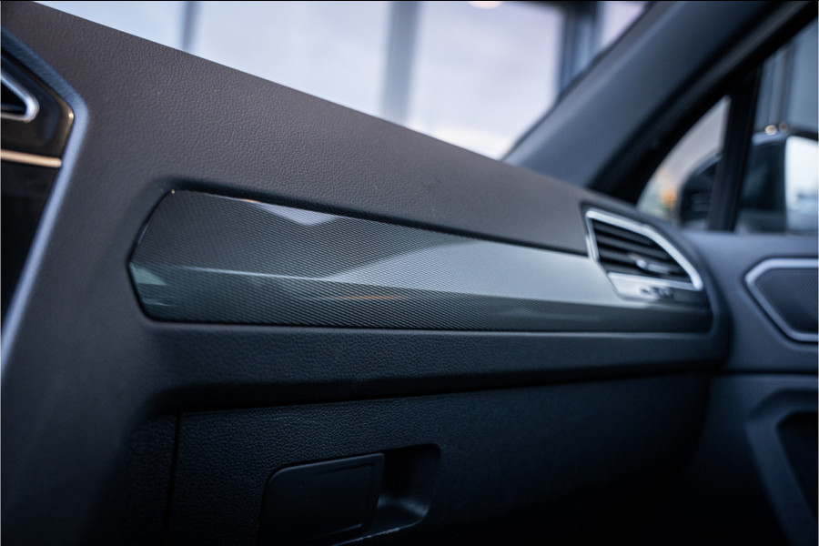 Volkswagen Tiguan 1.4 TSI ACT Comfortline Business R - R Line | Panorama | Memory | Elek. Trekhaak | 360 Camera