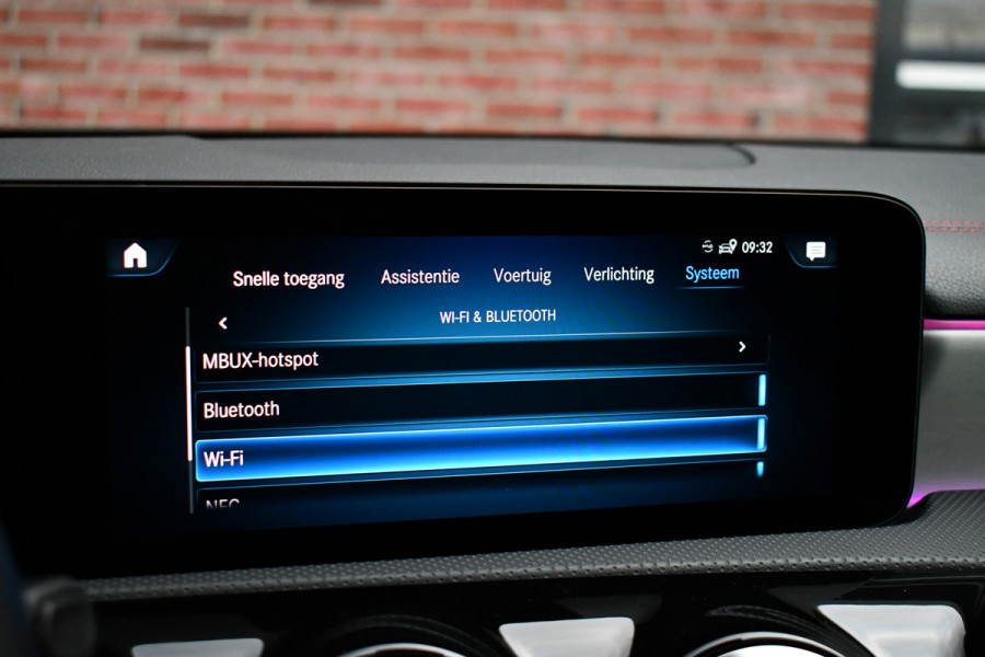 Mercedes-Benz CLA-Klasse Shooting Brake 250 e AMG Line Pano Night Camera