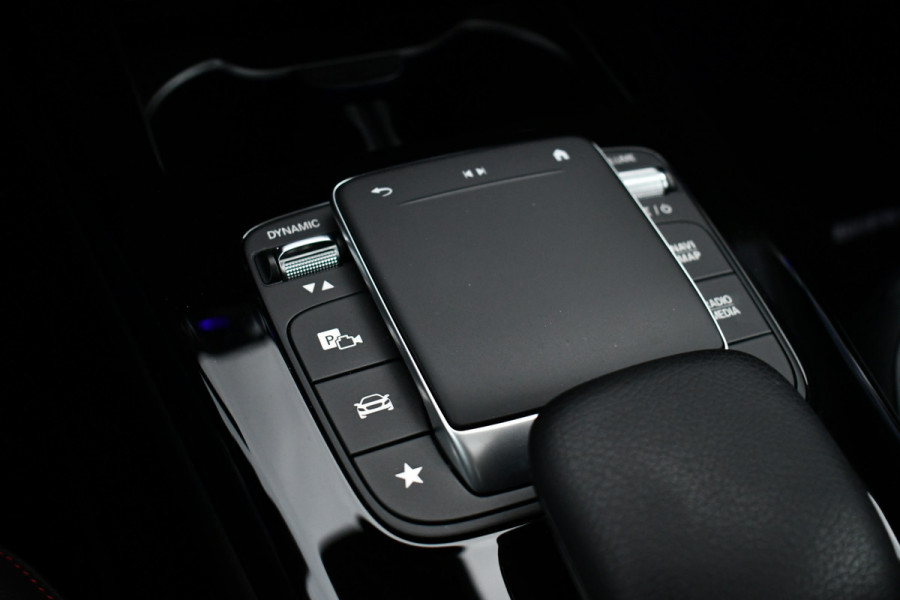 Mercedes-Benz CLA-Klasse Shooting Brake 250 e AMG Line Pano Night Camera