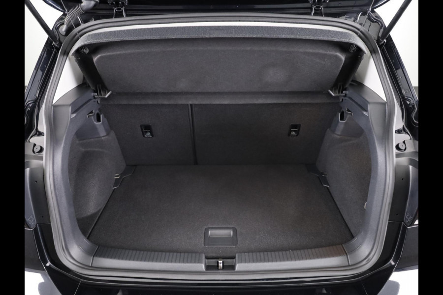 Volkswagen T-Cross 1.5 TSI Style 150 pk Automaat (DSG) | Navigatie | Parkeersensoren | Achteruitrijcamera | Apple Carplay/Android Auto | Stoelverwarming |