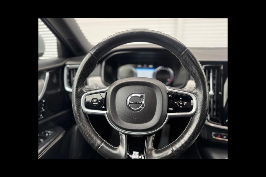 Volvo V90 2.0 T4 R-Design Autom.Prijs excl.BPM, Leder/sprtstoelen,Navigatie/camera,trekhaak