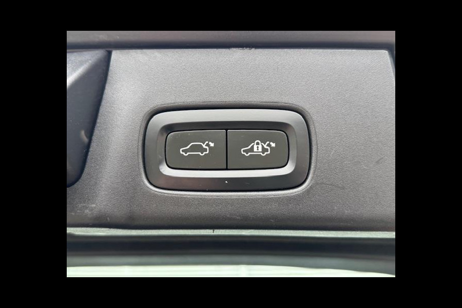 Volvo V90 2.0 T4 R-Design Autom.Prijs excl.BPM, Leder/sprtstoelen,Navigatie/camera,trekhaak