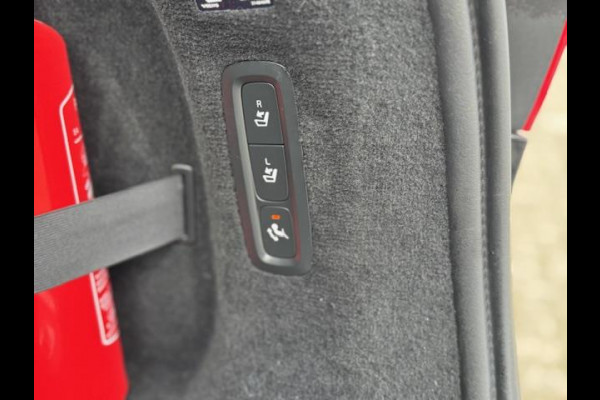 Volvo V90 2.0 T4 R-Design Autom.Prijs excl.BPM, Leder/sprtstoelen,Navigatie/camera,trekhaak