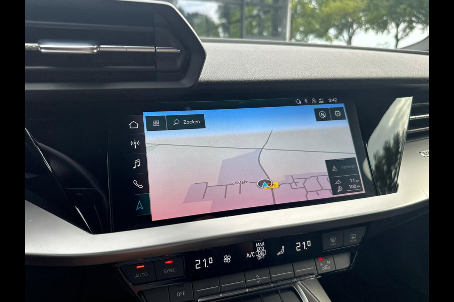 Audi A3 Sportback 30 TFSI Business edition Automaat/VTcockpit/Trekhaak/Led/Cruise/PDC