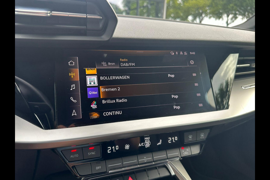 Audi A3 Sportback 30 TFSI Business edition Automaat/VTcockpit/Trekhaak/Led/Cruise/PDC