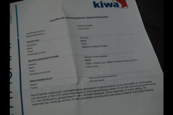 BMW 3 Serie Touring 330e | Plug-In Hybride | 19 Inch | Trekhaak | NL-Auto | Facelift model |