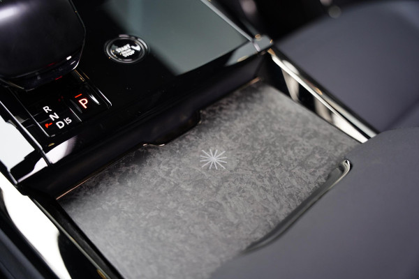 Land Rover Range Rover Sport P635 SV Celestial Sol