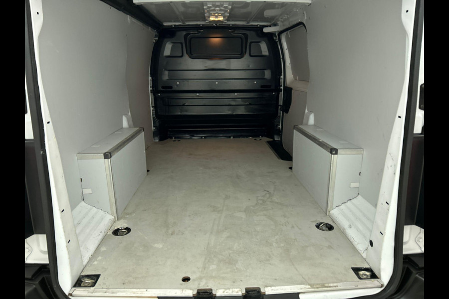 Opel Vivaro 2.0 BlueHDi 145PK L3 Automaat Airco Navigatie Trekhaak Sidebars 3-Zits