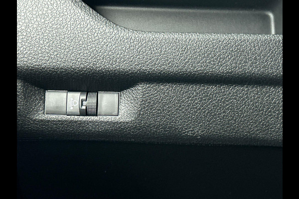 Opel Vivaro 2.0 BlueHDi 145PK L3 Automaat Airco Navigatie Trekhaak Sidebars 3-Zits