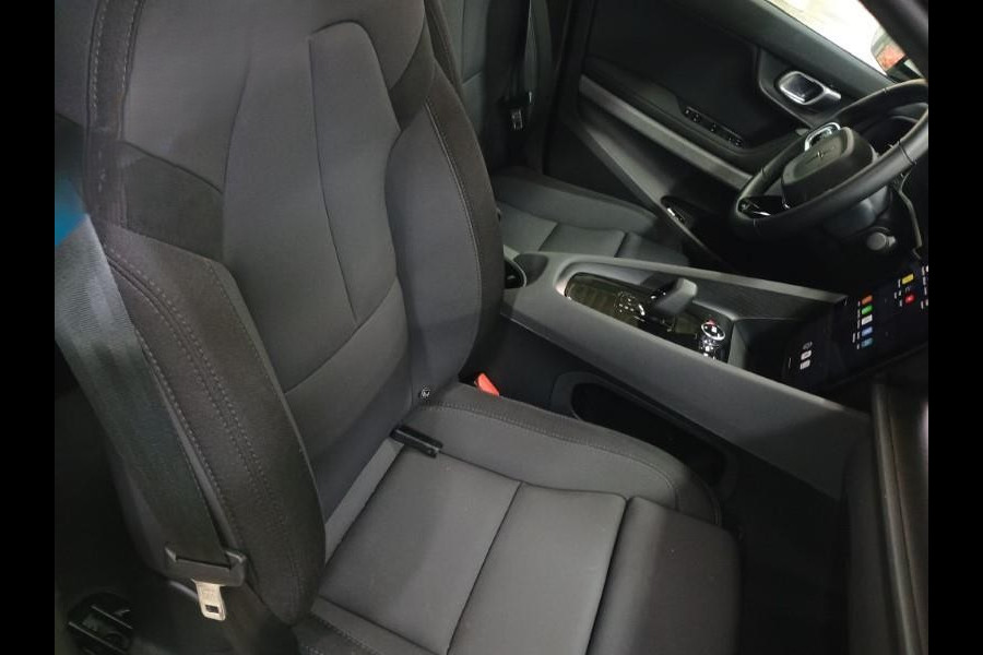 Polestar 2 Long Range Single Motor 78 kWh Panoramadak, Pluspakket, LMV 20'' 4-V Spoke Black Diamond wordt verwacht